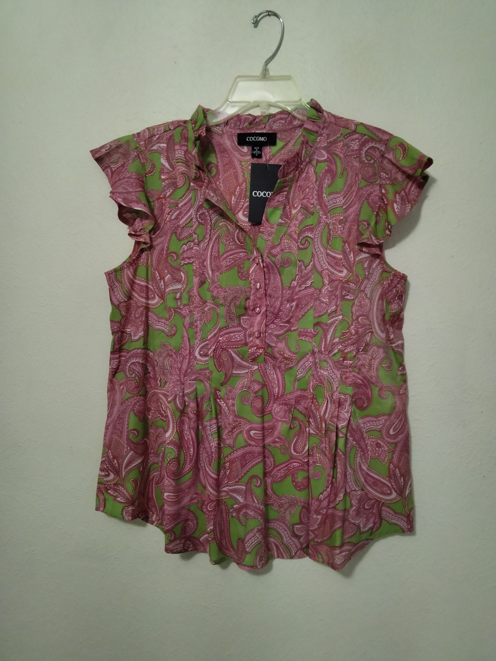 Cocomo Pink & Green Paisley Cap-Sleeve Blouse Size M NWT